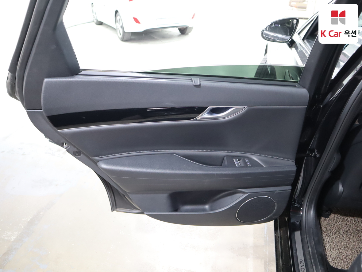 جينيسيس G80 2023 - صورة 22