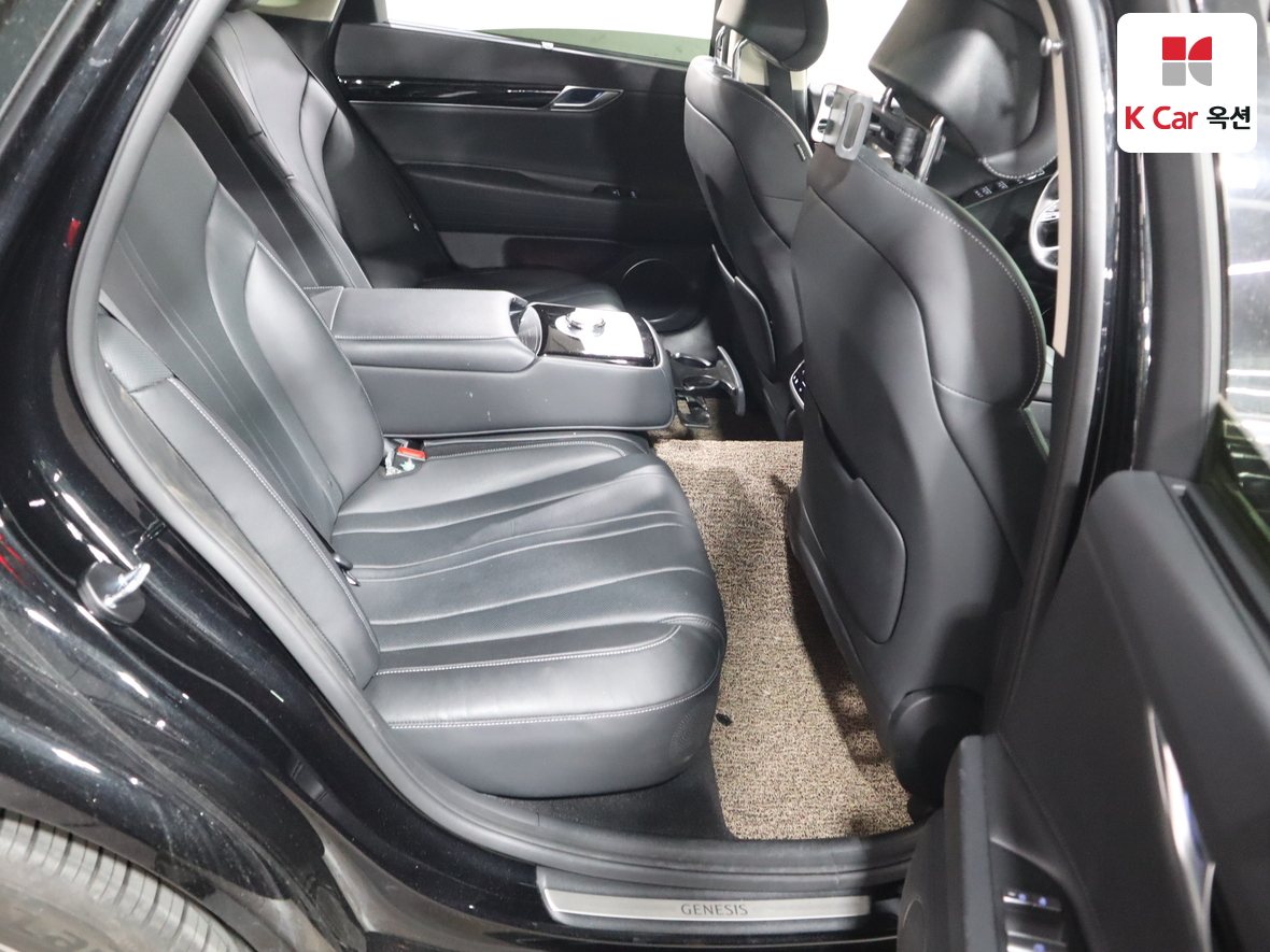 جينيسيس G80 2023 - صورة 30