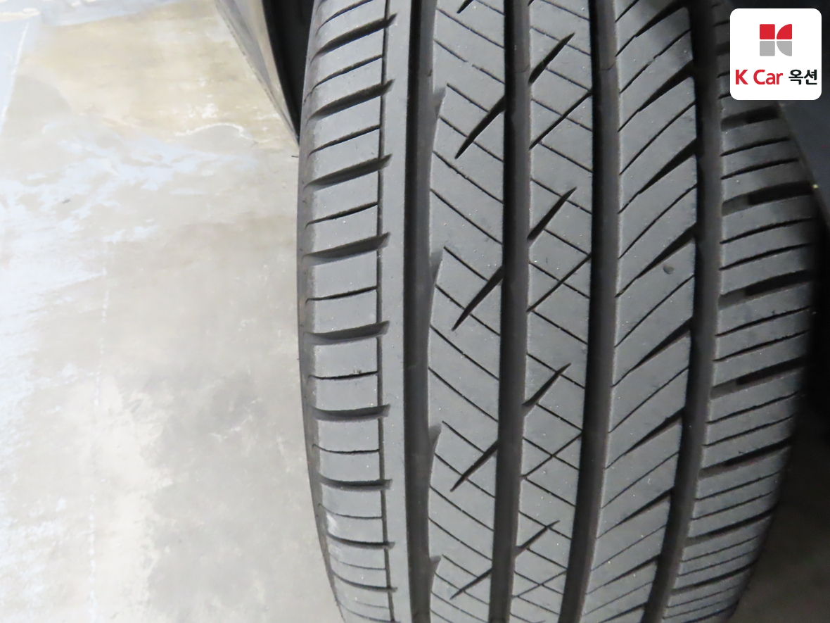 Hyundai AZERA 2023 - Image 33