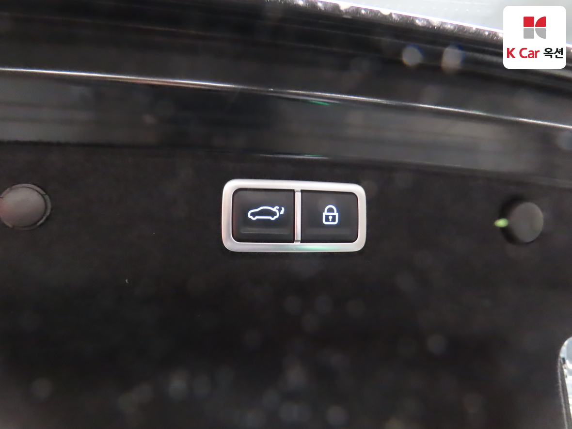 Hyundai AZERA 2023 - Image 27