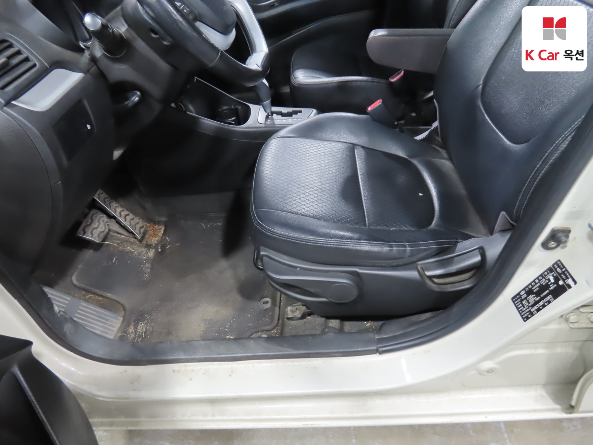 Kia Morning 2013 - Image 18