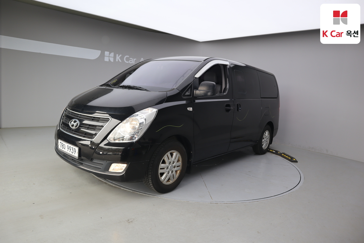 Hyundai Grand Starex - 1