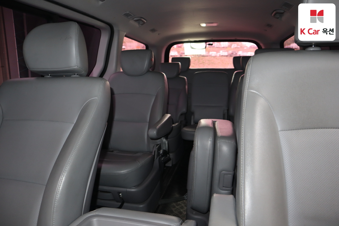 Hyundai Grand Starex - 17