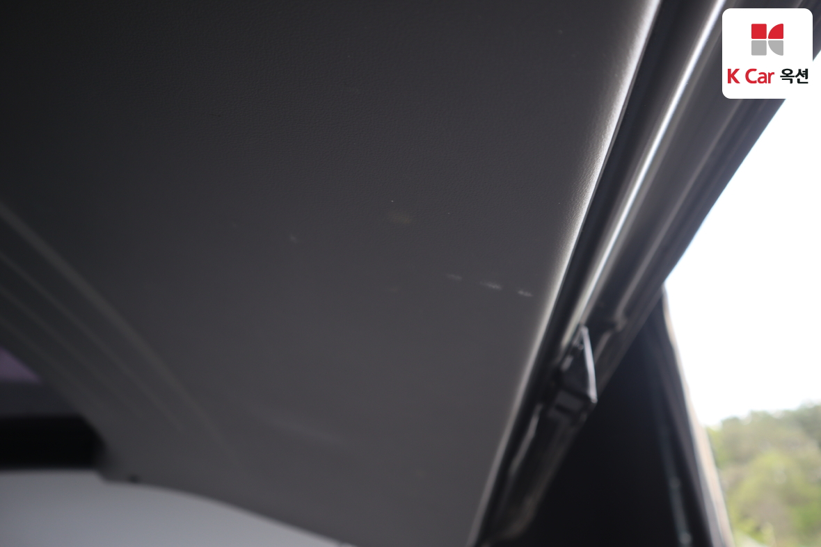 Hyundai Grand Starex - 24