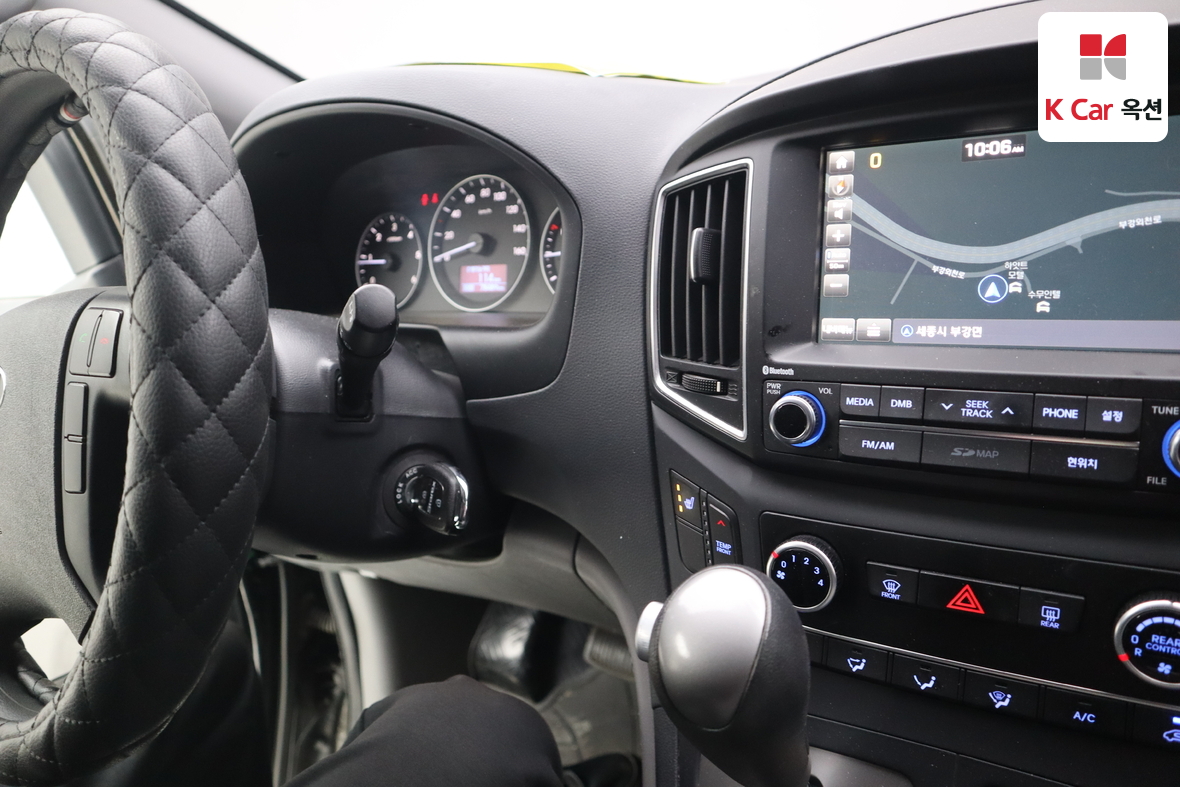 Hyundai Grand Starex - 11