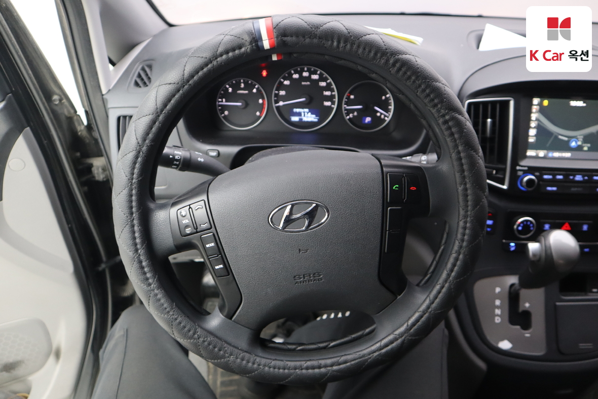 Hyundai Grand Starex - 10