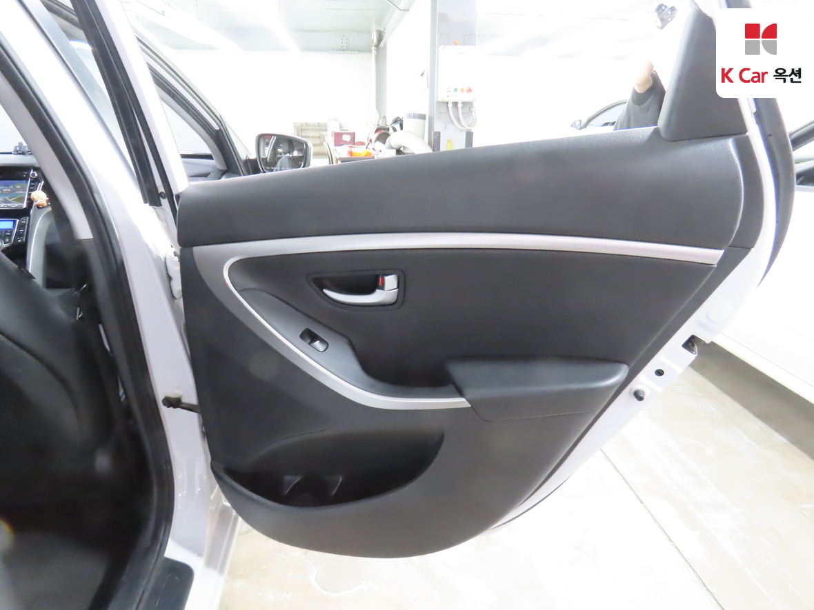 Hyundai i30 2015 - Image 28