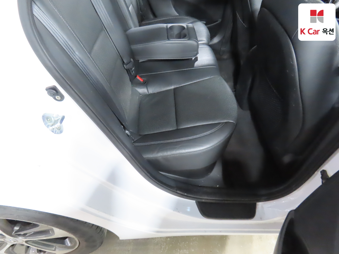Hyundai i30 2015 - Image 29