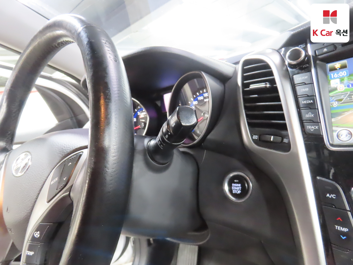 Hyundai i30 2015 - Image 11