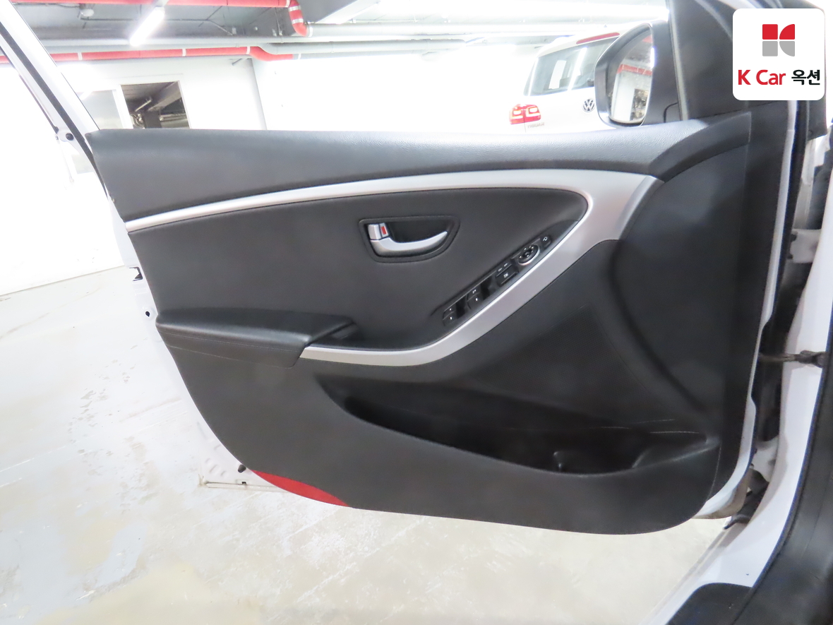 Hyundai i30 2015 - Image 8