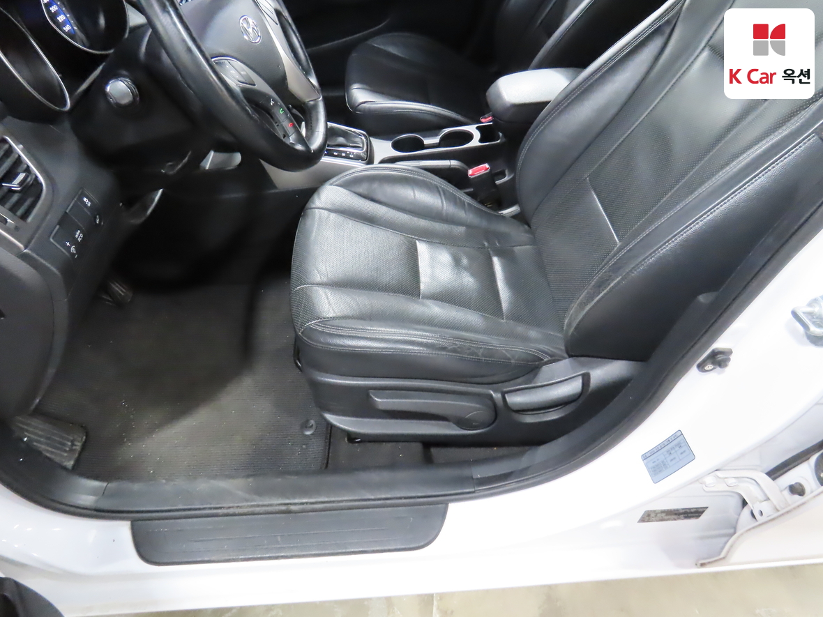 Hyundai i30 2015 - Image 19