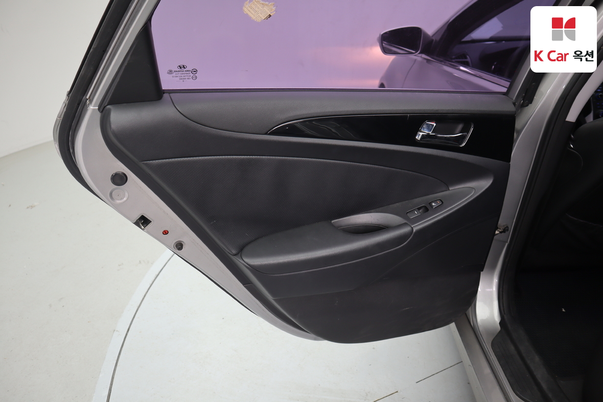 Hyundai Sonata - 21