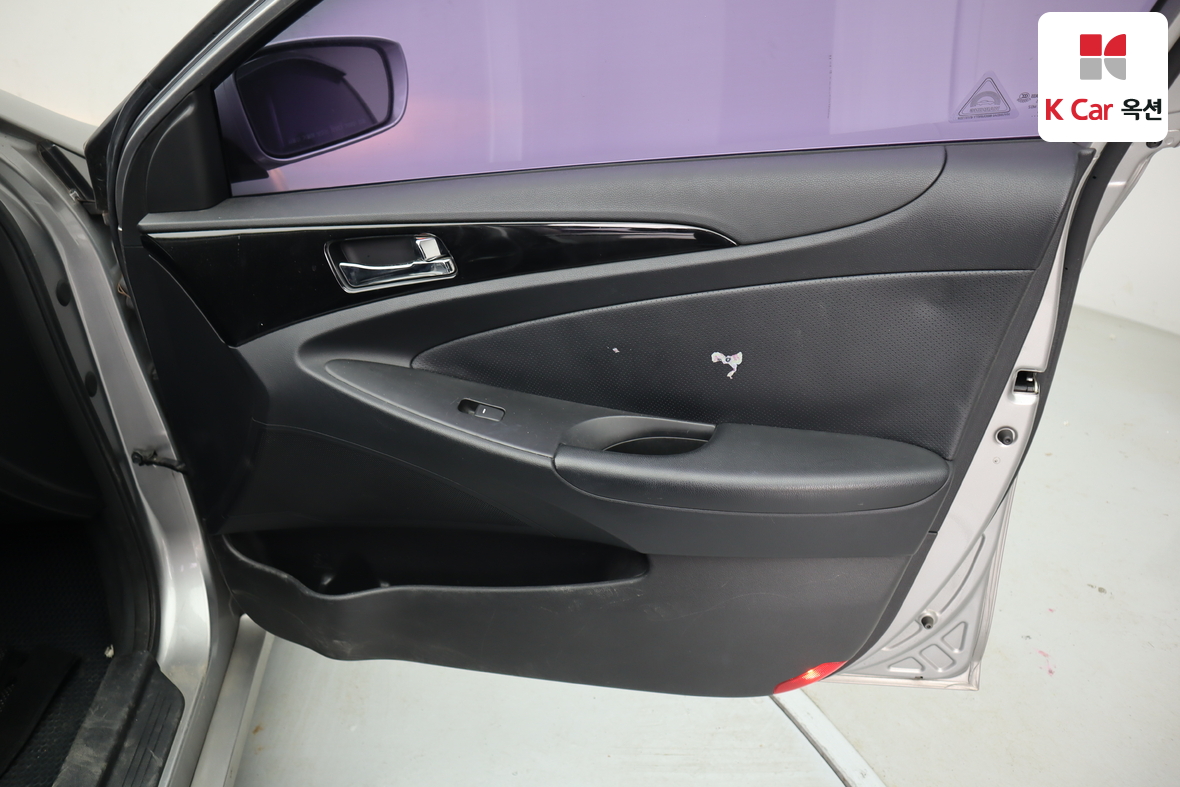 Hyundai Sonata - 27