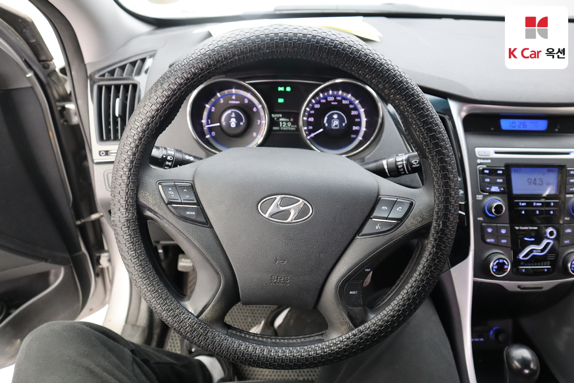 Hyundai Sonata - 10