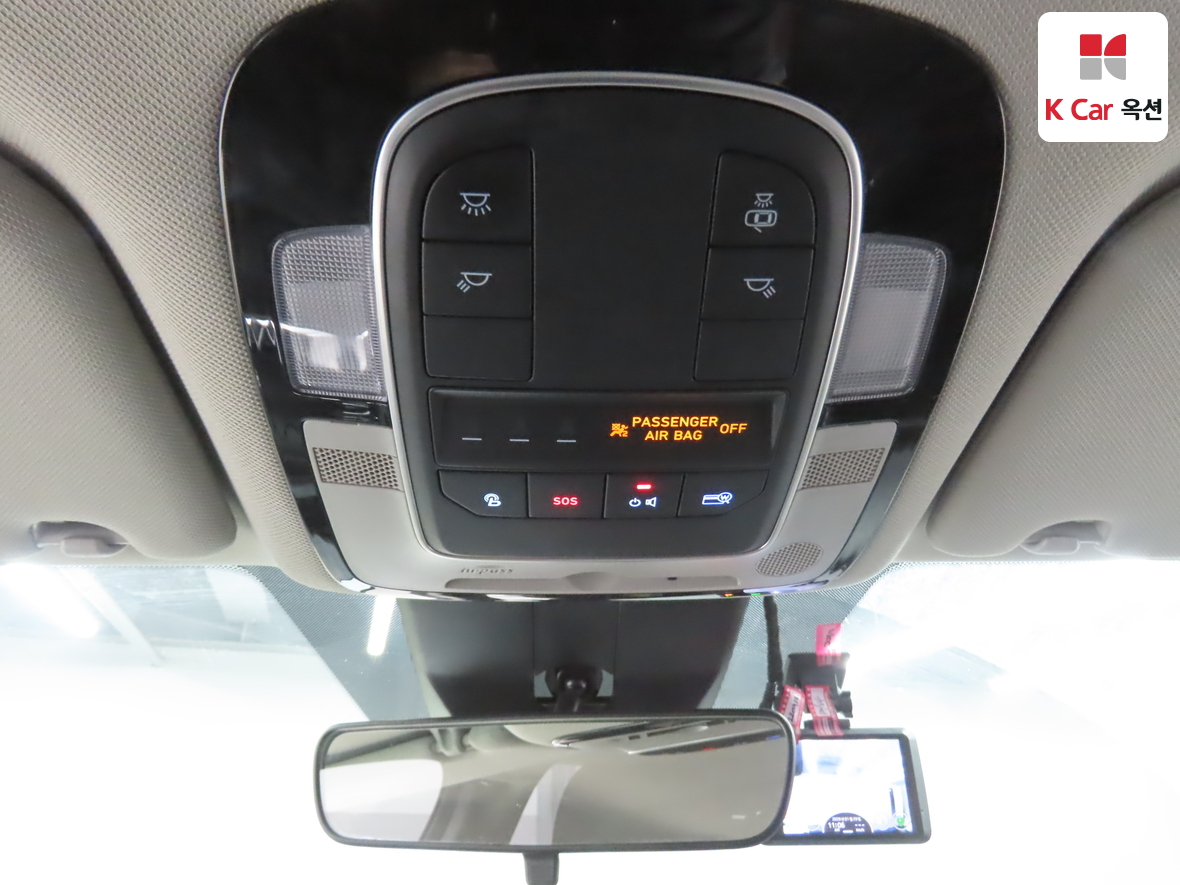 Hyundai SANTAFE 2021 - Image 12