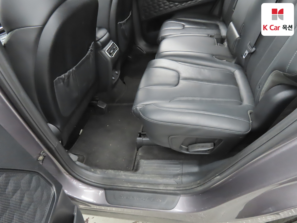 Hyundai SANTAFE 2021 - Image 23