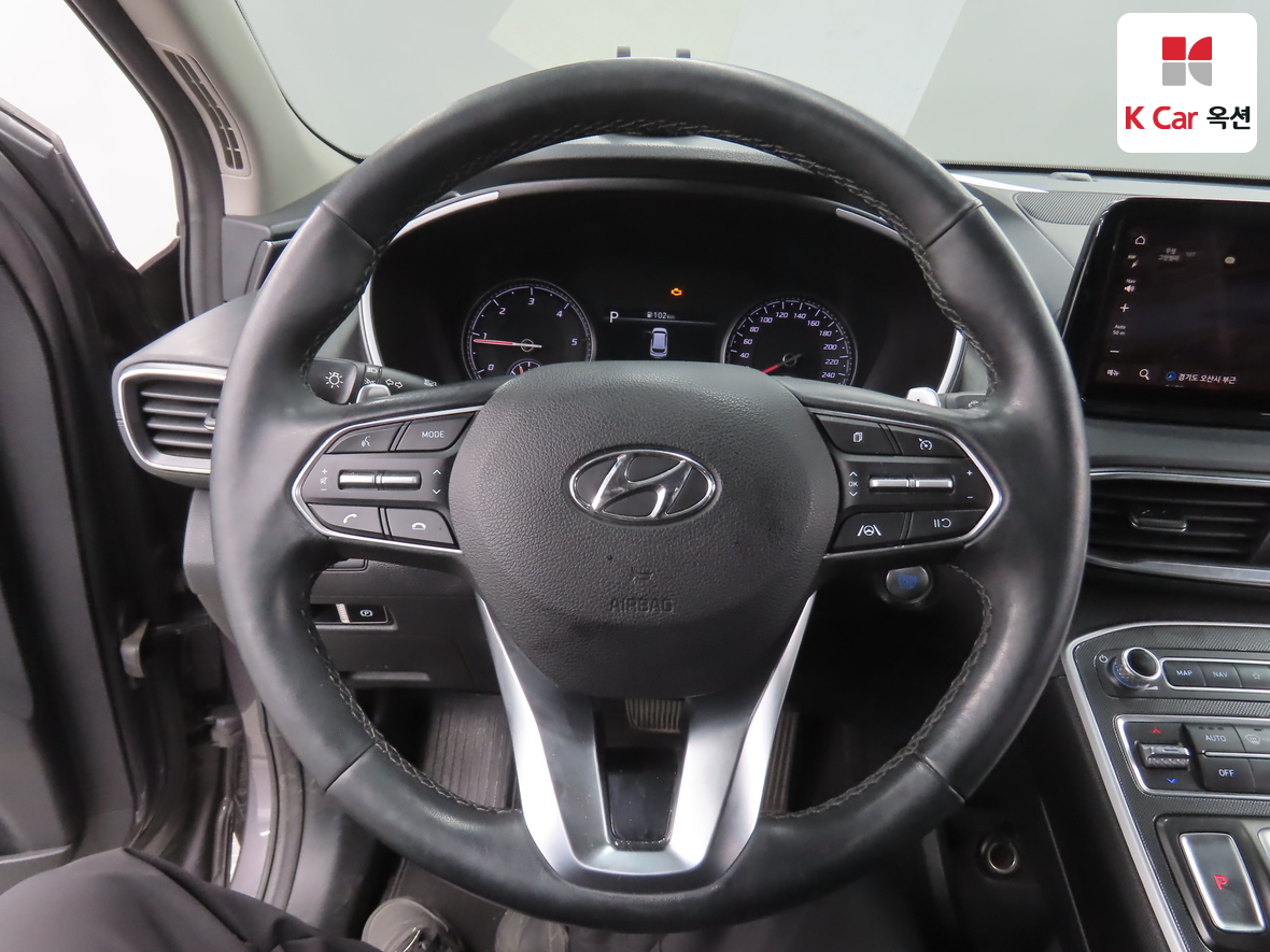 Hyundai SANTAFE 2021 - Image 10