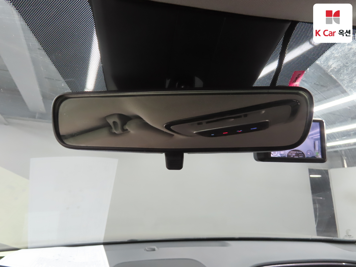 Hyundai SANTAFE 2021 - Image 13