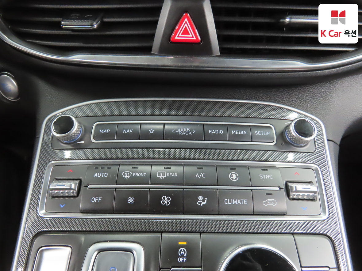 Hyundai SANTAFE 2021 - Image 15