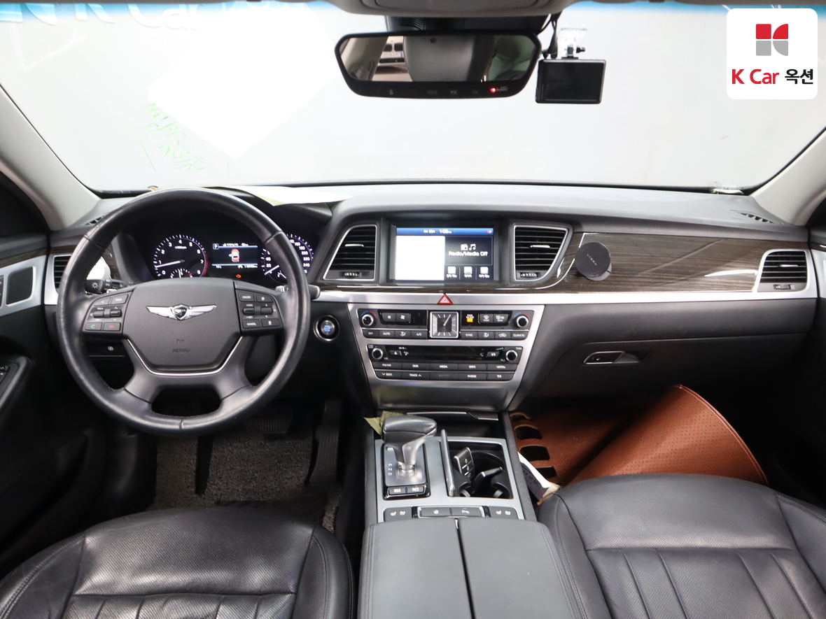 Genesis G80 2017 - Image 3