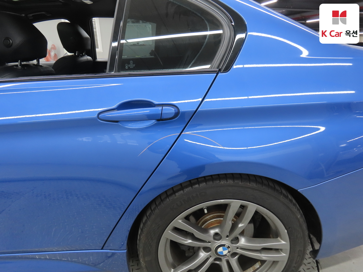 BMW 3 Series - 38