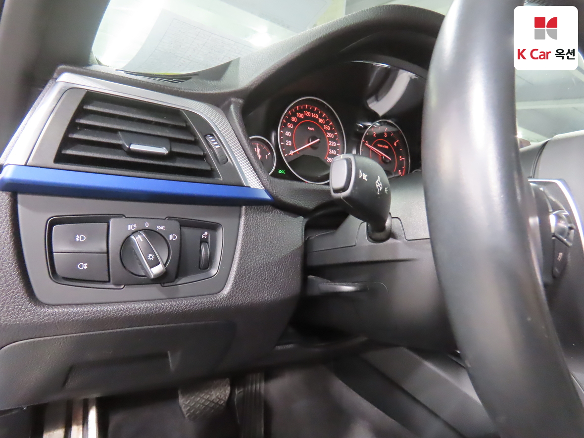 BMW 3 Series - 9