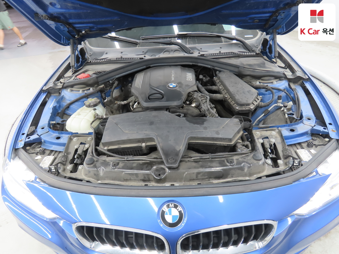 BMW 3 Series - 34
