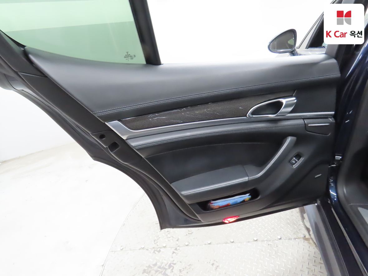 PORSCHE 파나메라 2013 - 이미지 24