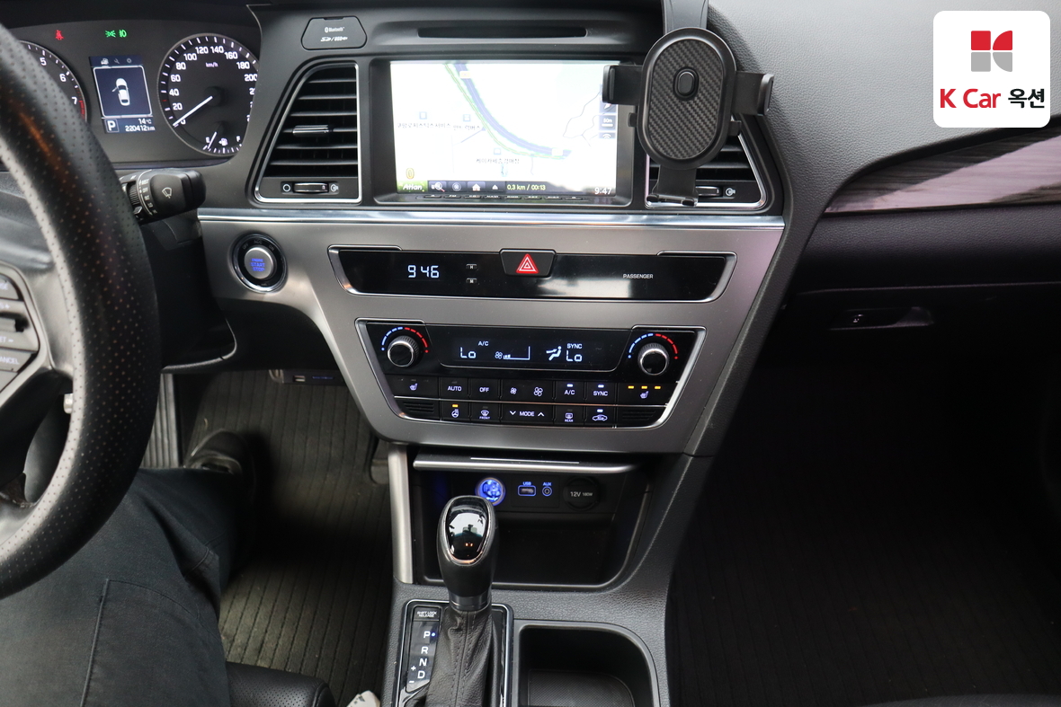 Hyundai Sonata - 6