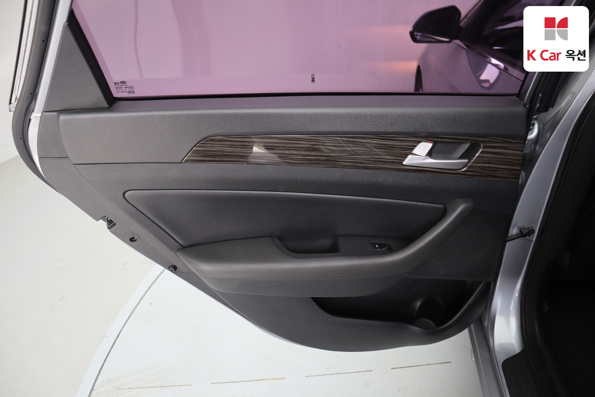 Hyundai Sonata - 21