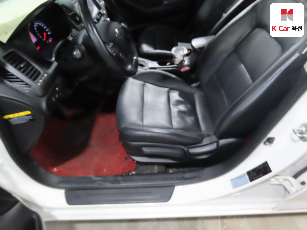 Kia K3 - 18