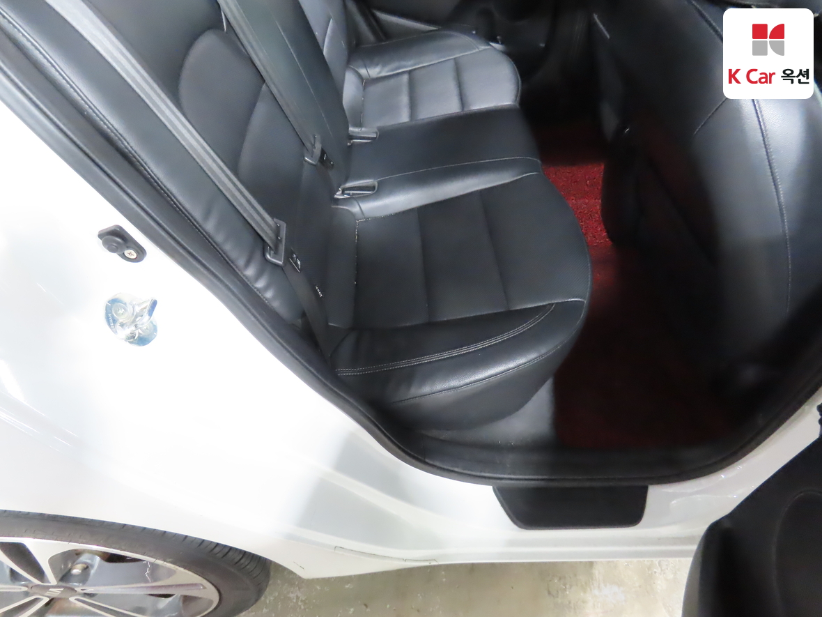 Kia K3 - 28