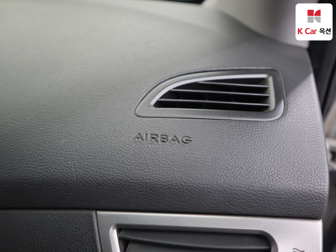 Hyundai Elantra 2011 - Image 32