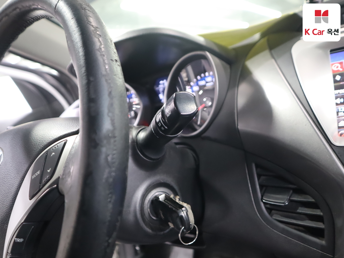 Hyundai Elantra 2011 - Image 11