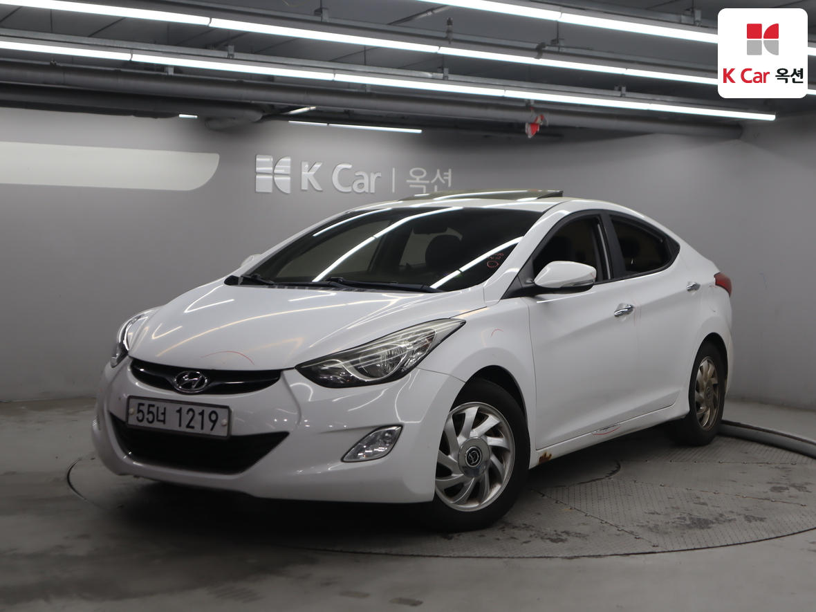 Hyundai Elantra 2011 - Image 1