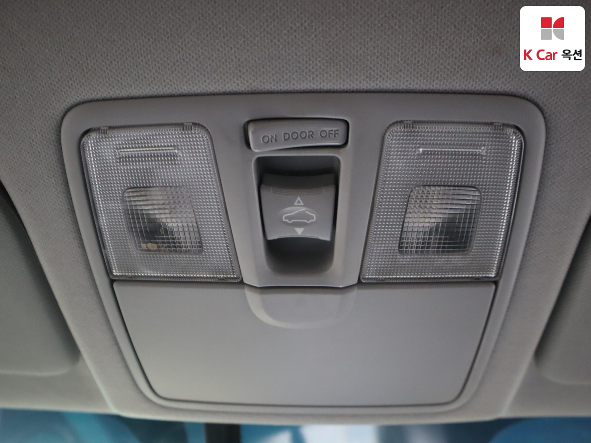 Hyundai Elantra 2011 - Image 12