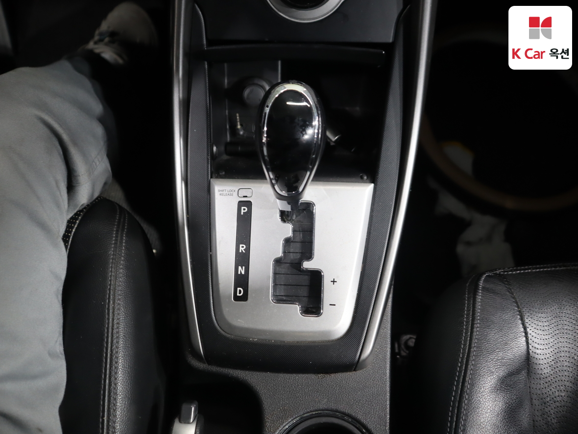 Hyundai Elantra 2011 - Image 17