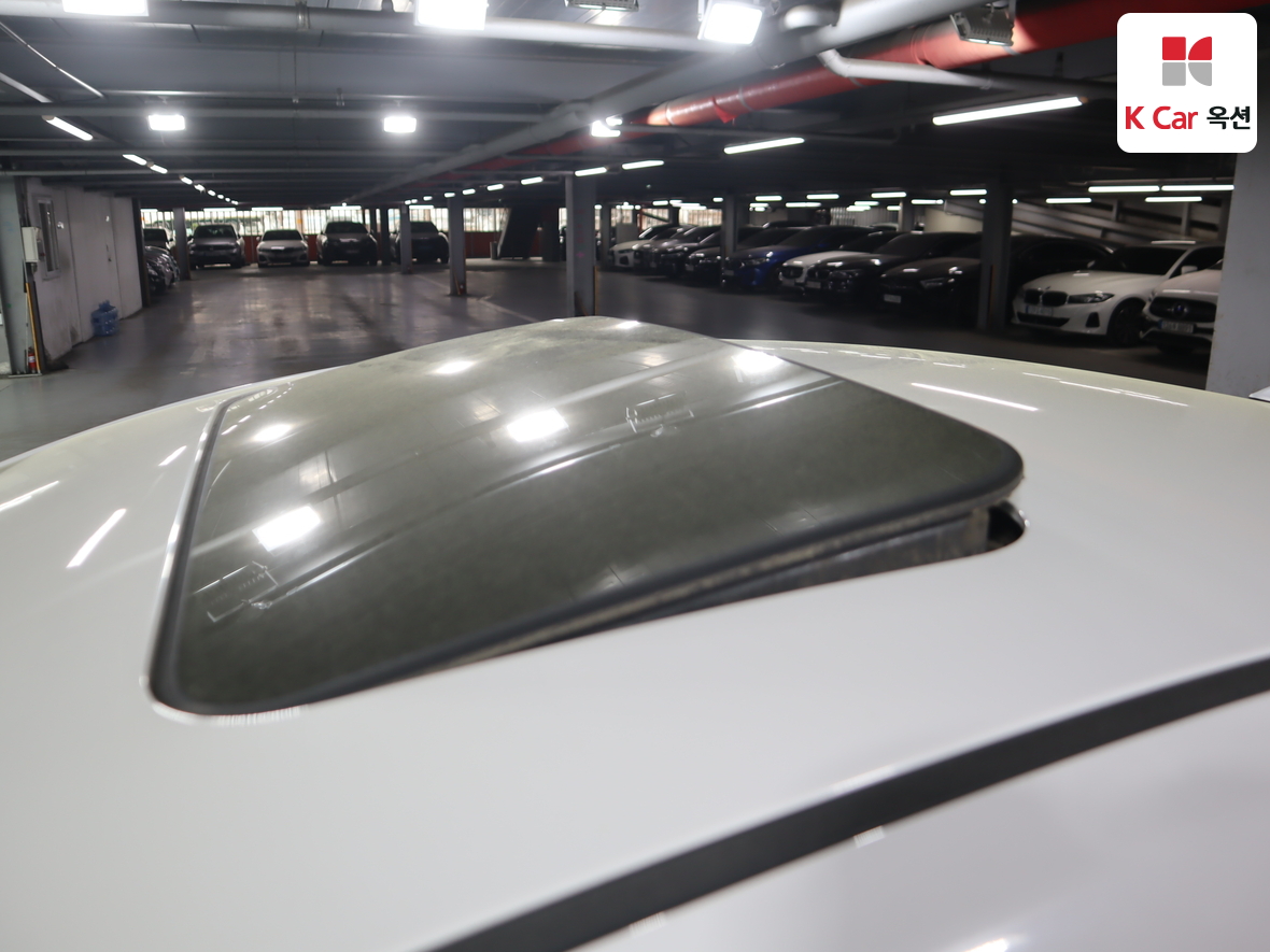 Hyundai Elantra 2011 - Image 23