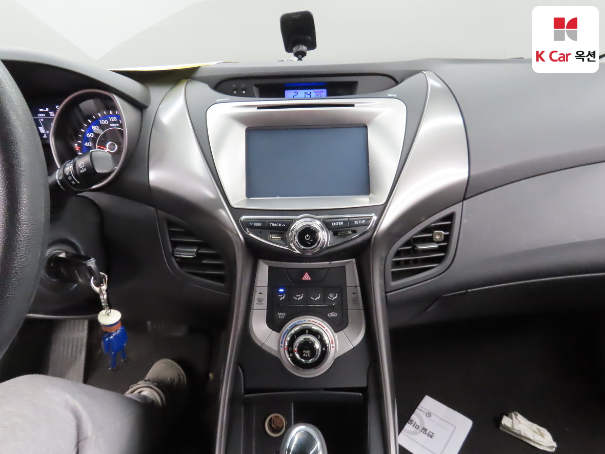Hyundai Elantra 2012 - Image 6