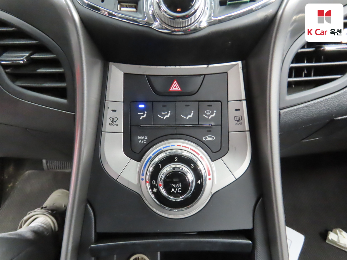 Hyundai Elantra 2012 - Image 15