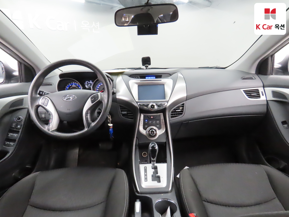 Hyundai Elantra 2012 - Image 3