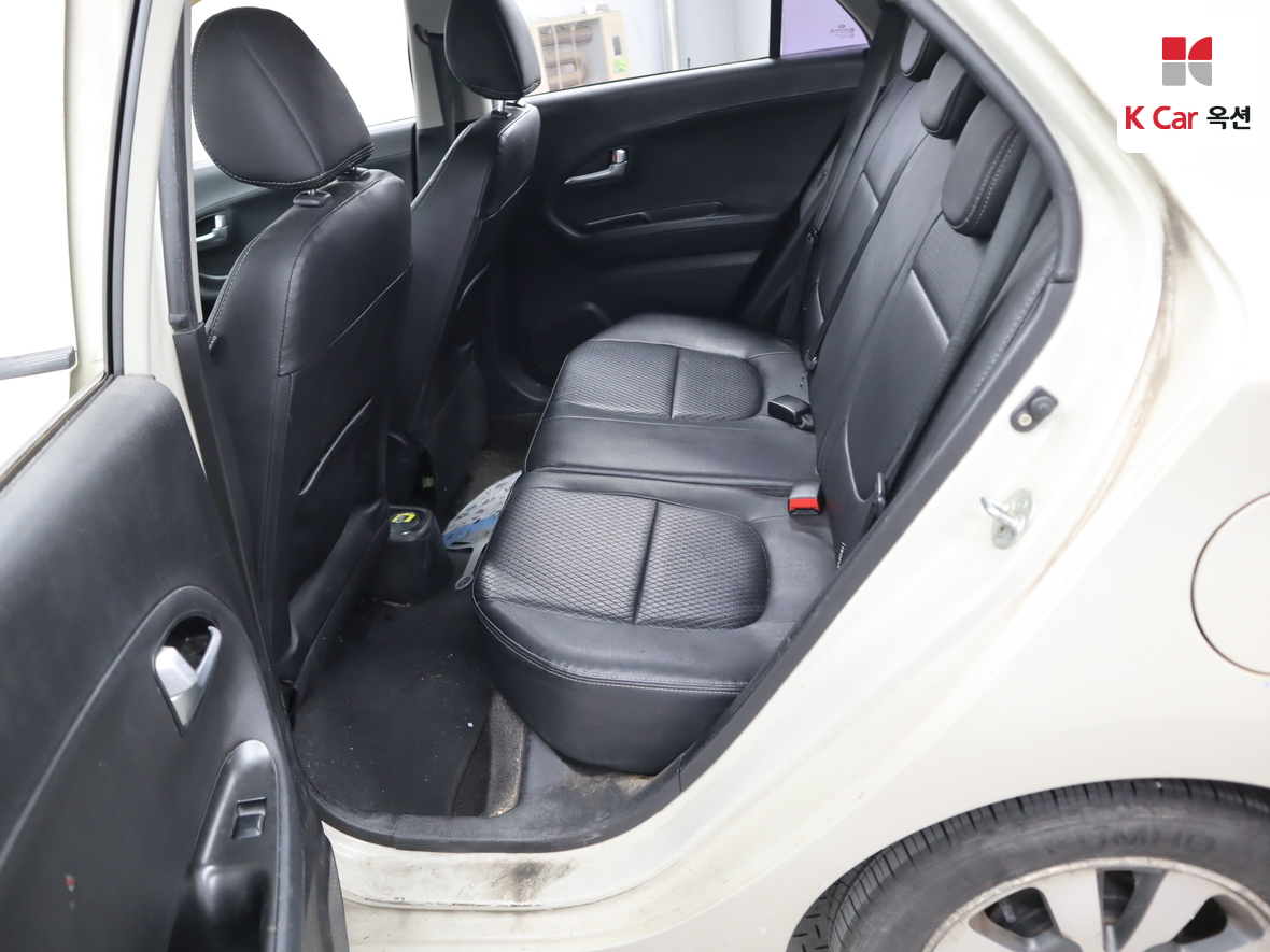 Kia Morning 2013 - Image 24