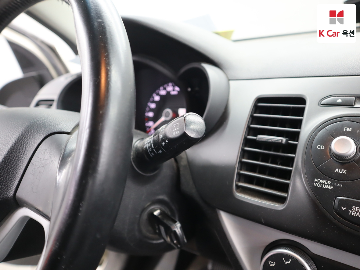 Kia Morning 2013 - Image 11