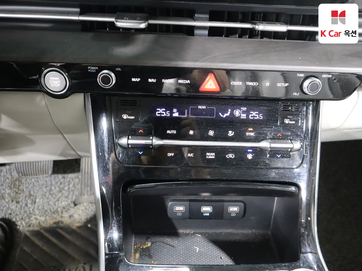 كيا كارنيفال 2023 - صورة 15