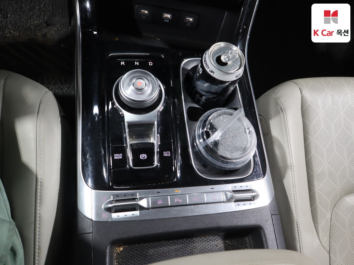 كيا كارنيفال 2023 - صورة 16