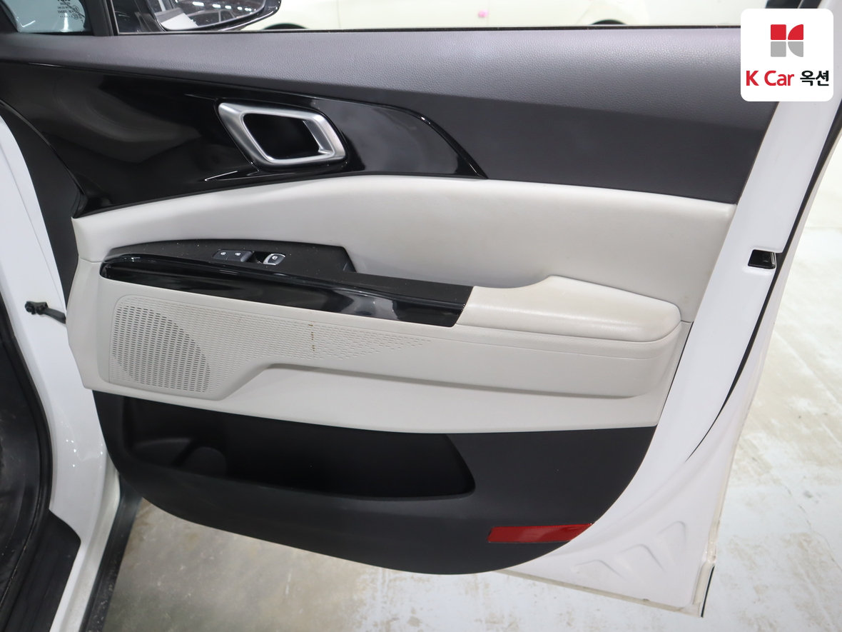 كيا كارنيفال 2023 - صورة 27