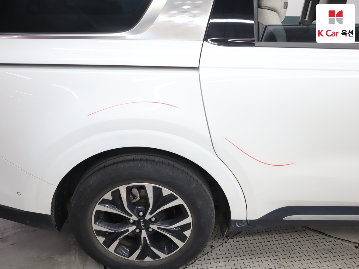 كيا كارنيفال 2023 - صورة 38