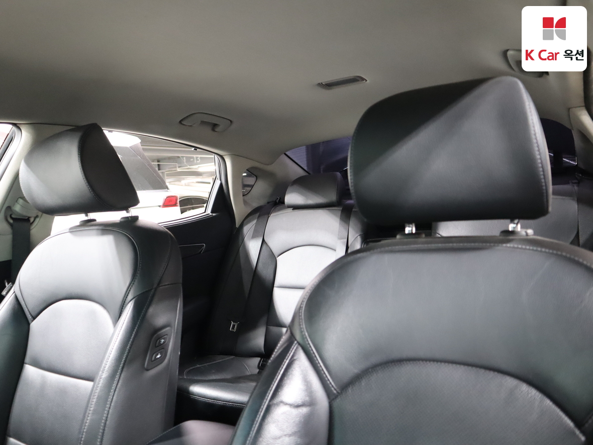 كيا K7 2018 - صورة 19