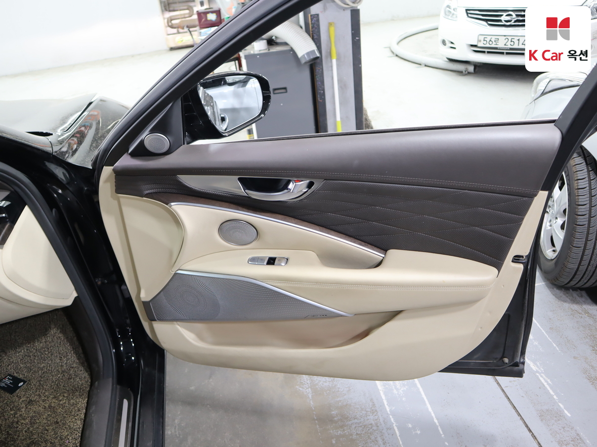 Kia K9 - 32