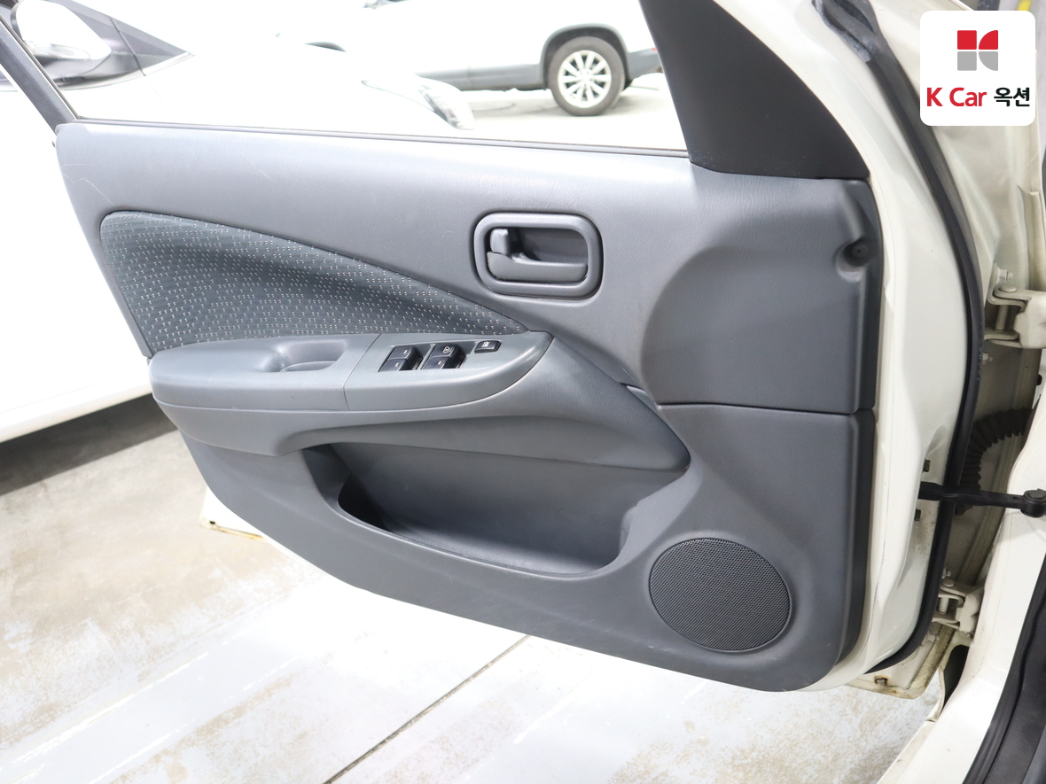 Renault Samsung SM3 2010 - Image 8